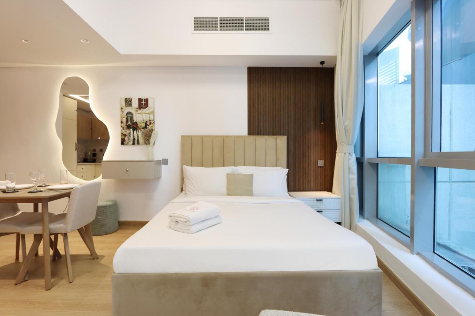 Stylish With Spacious Balcony Walk To Jbr Dubai